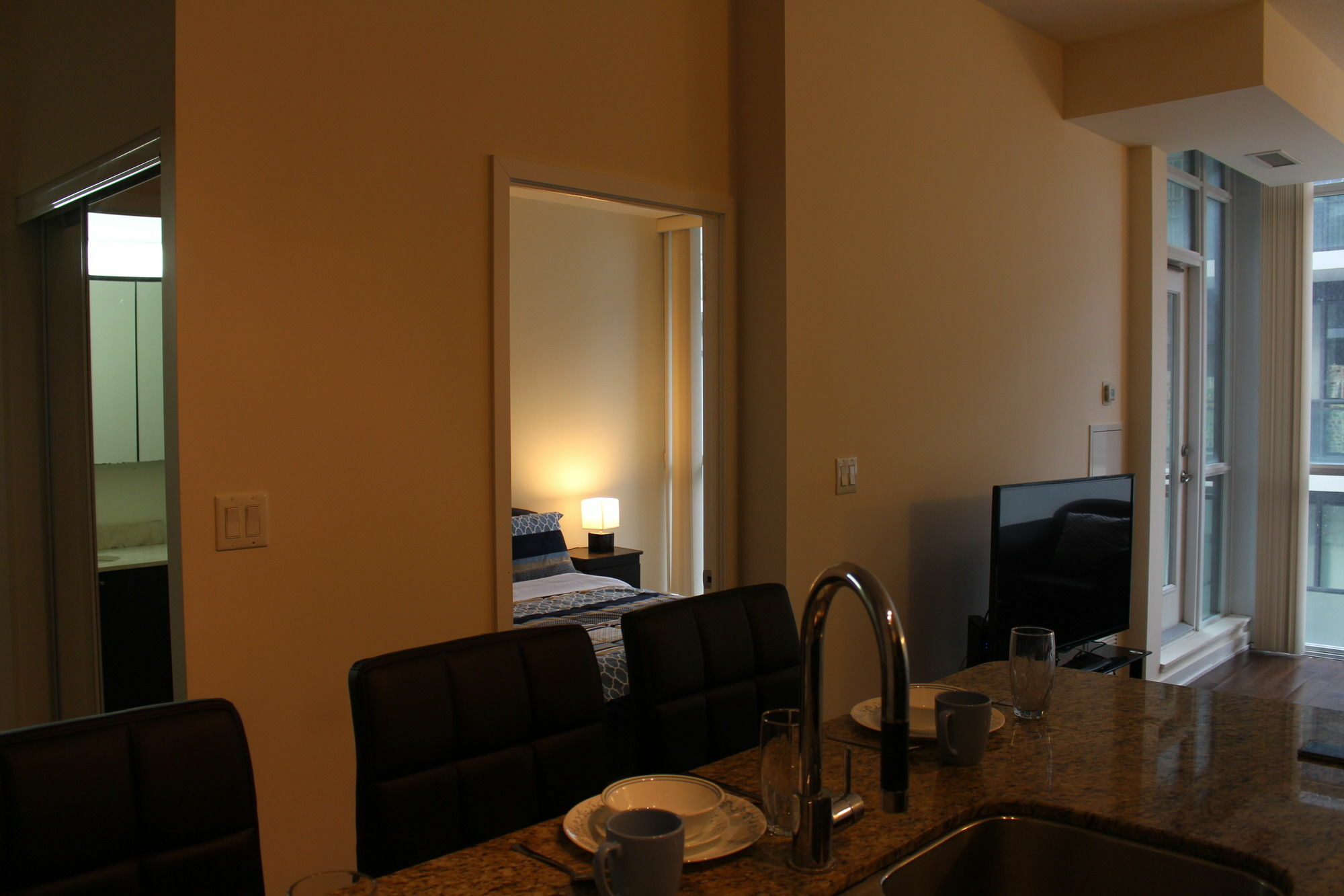 Custom Luxury Suite - By Elite Suites ميسيسوجا المظهر الخارجي الصورة
