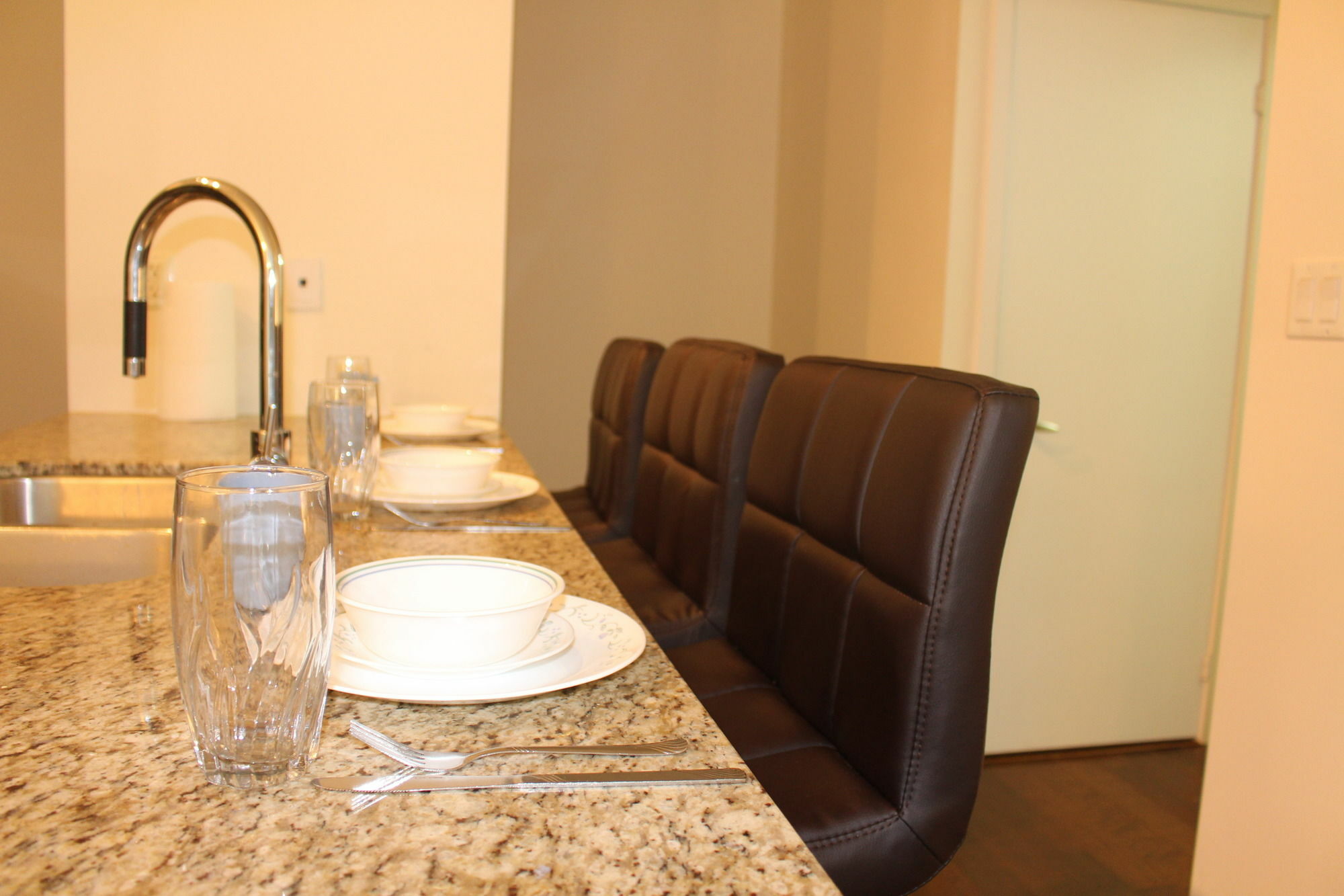 Custom Luxury Suite - By Elite Suites ميسيسوجا المظهر الخارجي الصورة